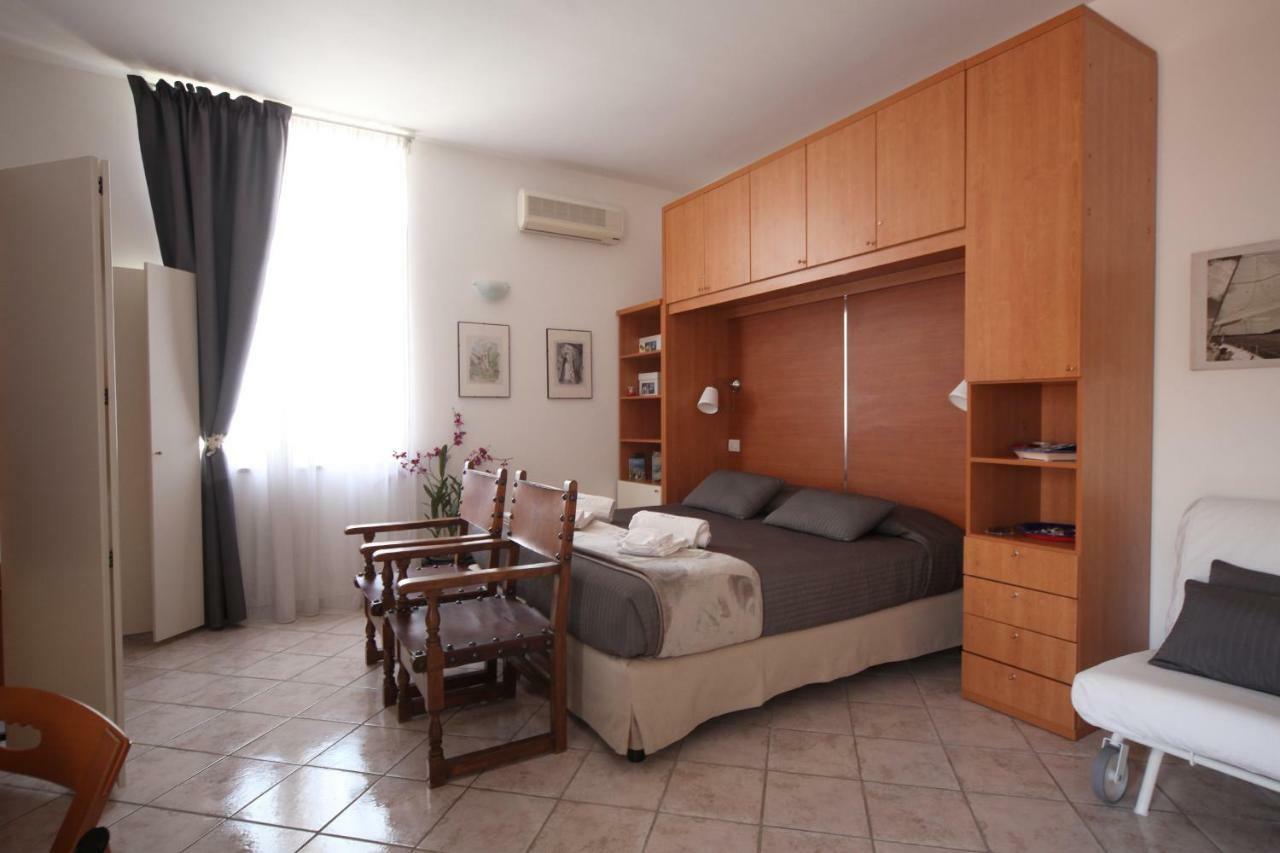 Seawall Holiday Home Salerno Kültér fotó